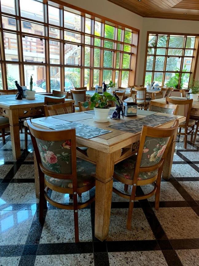 Hotel Pousada Santa Rita ريبيراو بريتو المظهر الخارجي الصورة