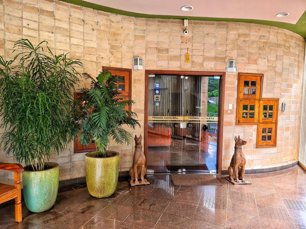 Hotel Pousada Santa Rita ريبيراو بريتو المظهر الخارجي الصورة
