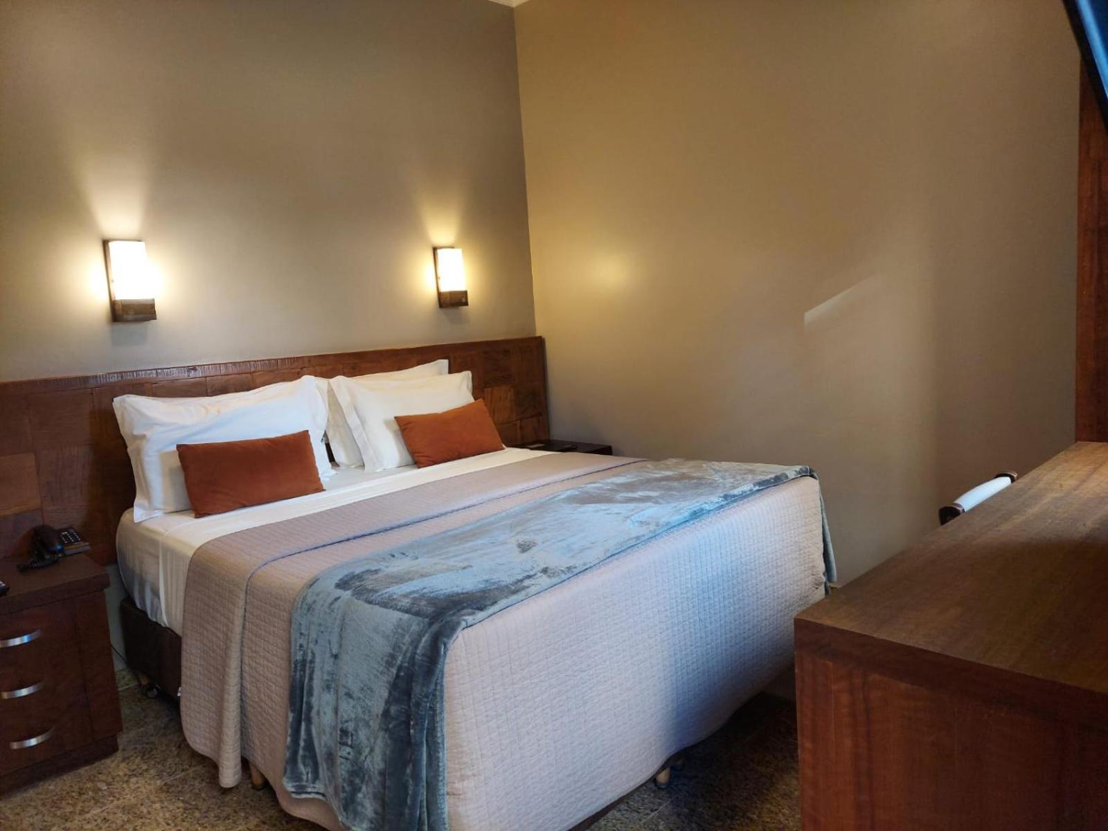 Hotel Pousada Santa Rita ريبيراو بريتو المظهر الخارجي الصورة