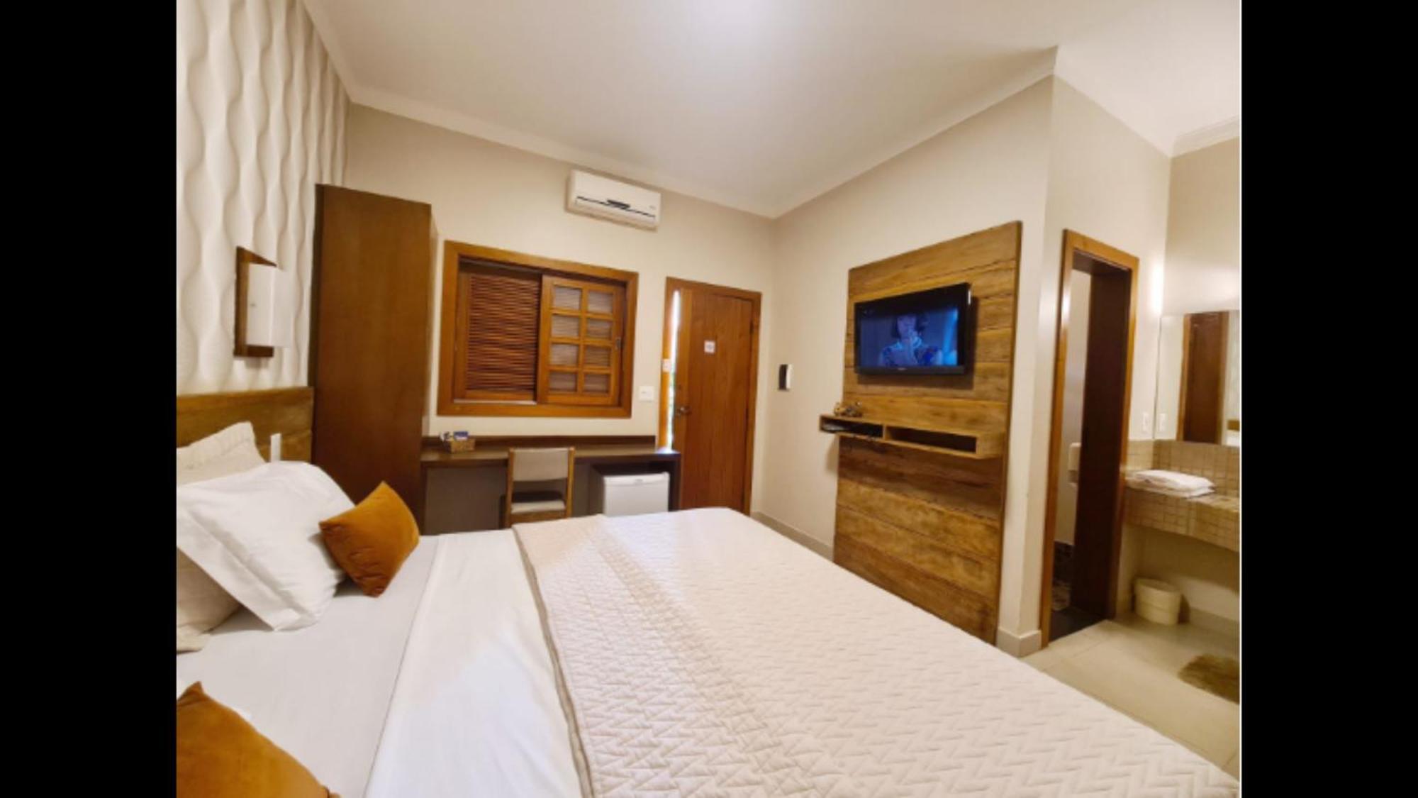 Hotel Pousada Santa Rita ريبيراو بريتو المظهر الخارجي الصورة